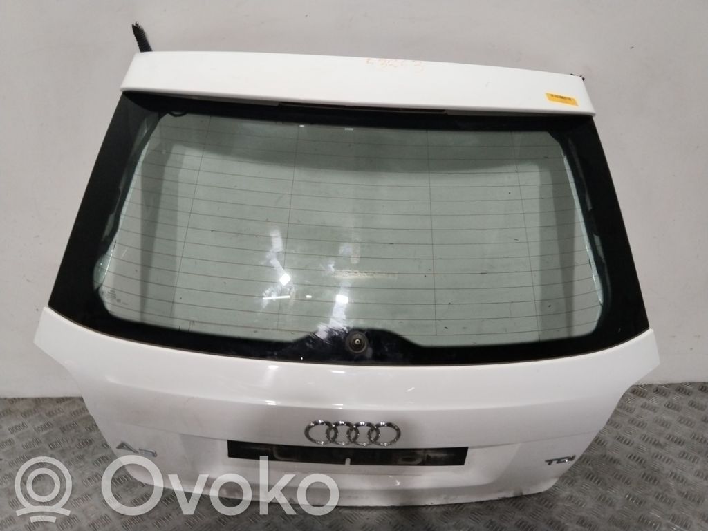 Audi A3 S3 8P Tylna klapa bagażnika