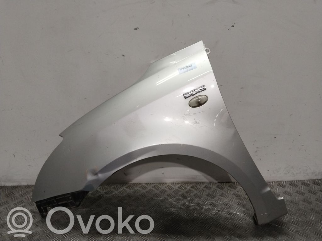 Suzuki Swift I Sparnas 