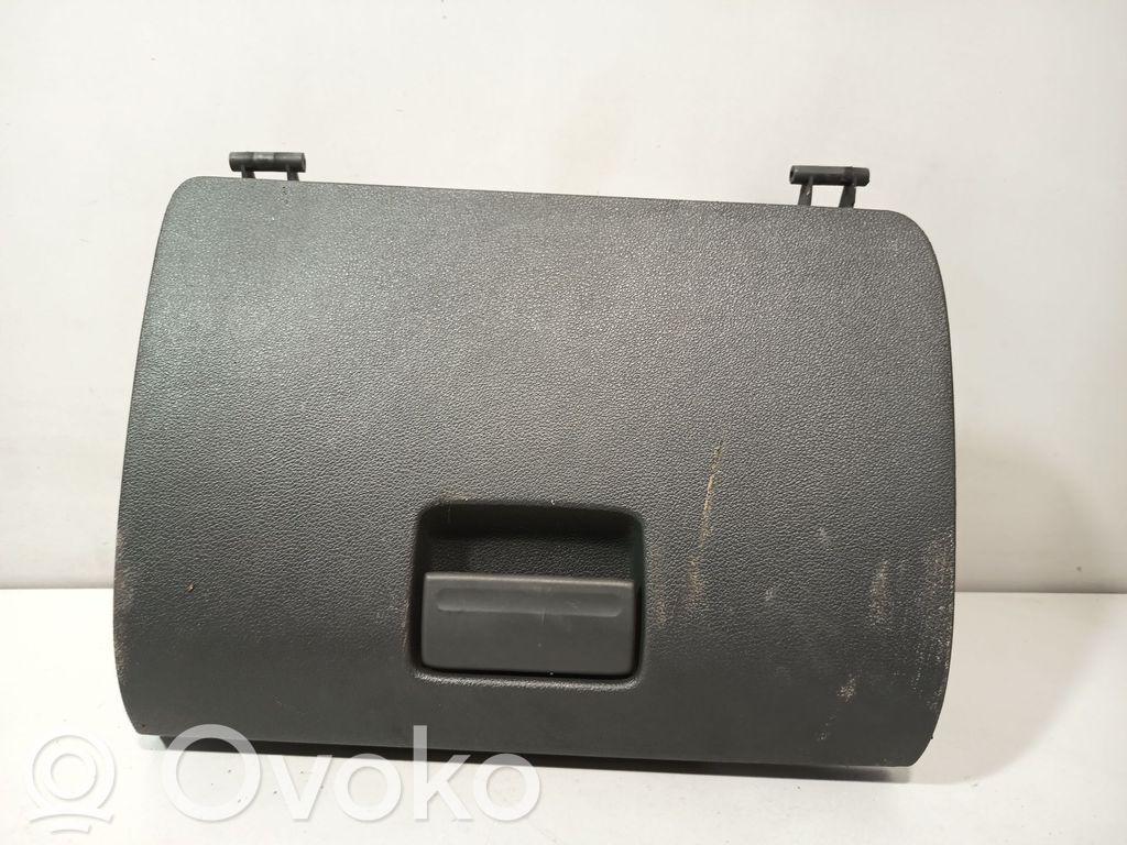 Handschuhfach   1493179