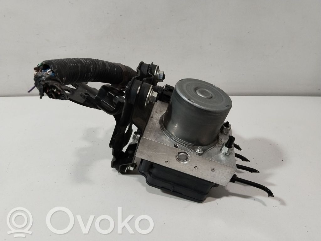 Toyota Corolla E160 E170 ABS Pump 