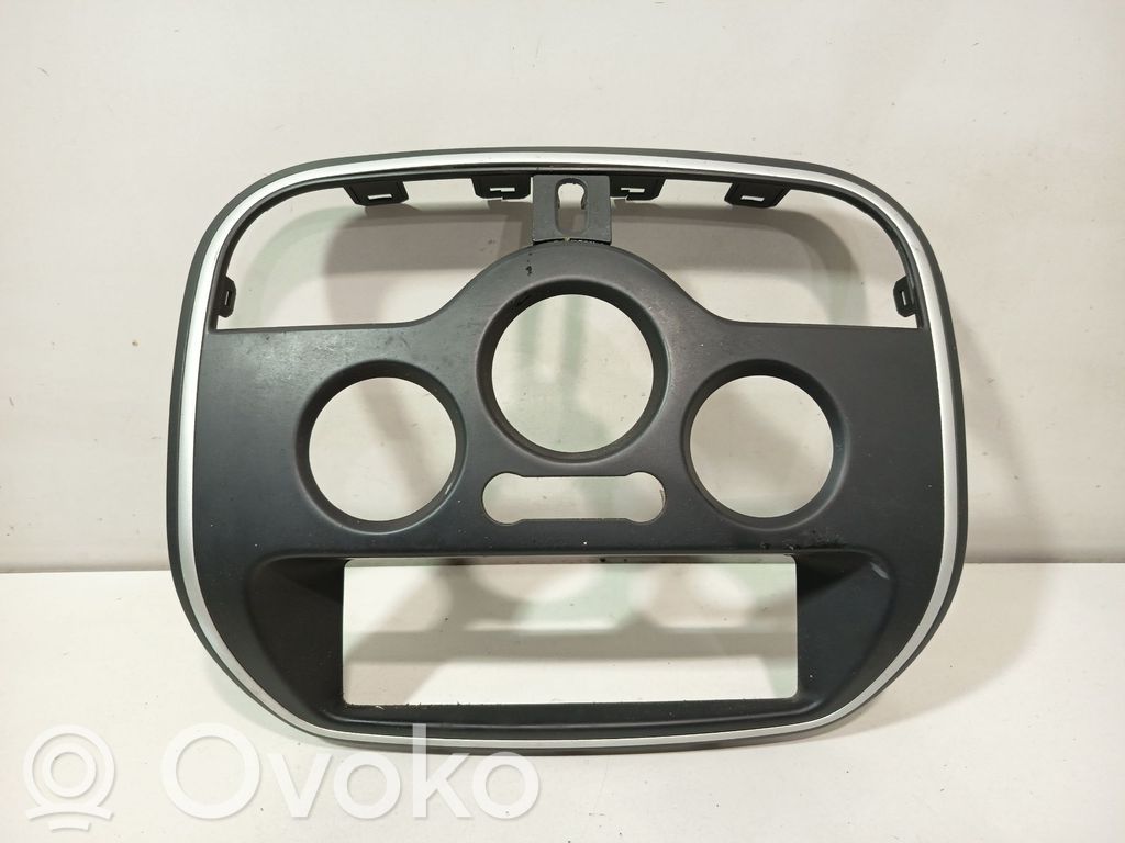 Renault Kangoo II Osłona tylnej klapy 