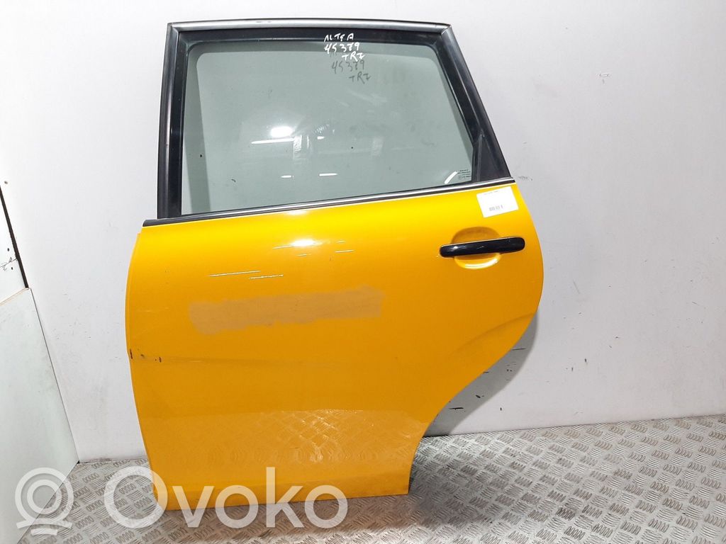Ușă spate   5P8833055