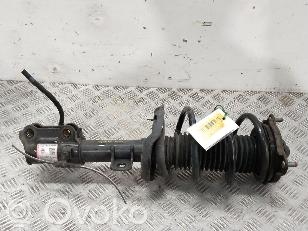 Hyundai Kona I Amortyzator osi przedniej ze sprężyną