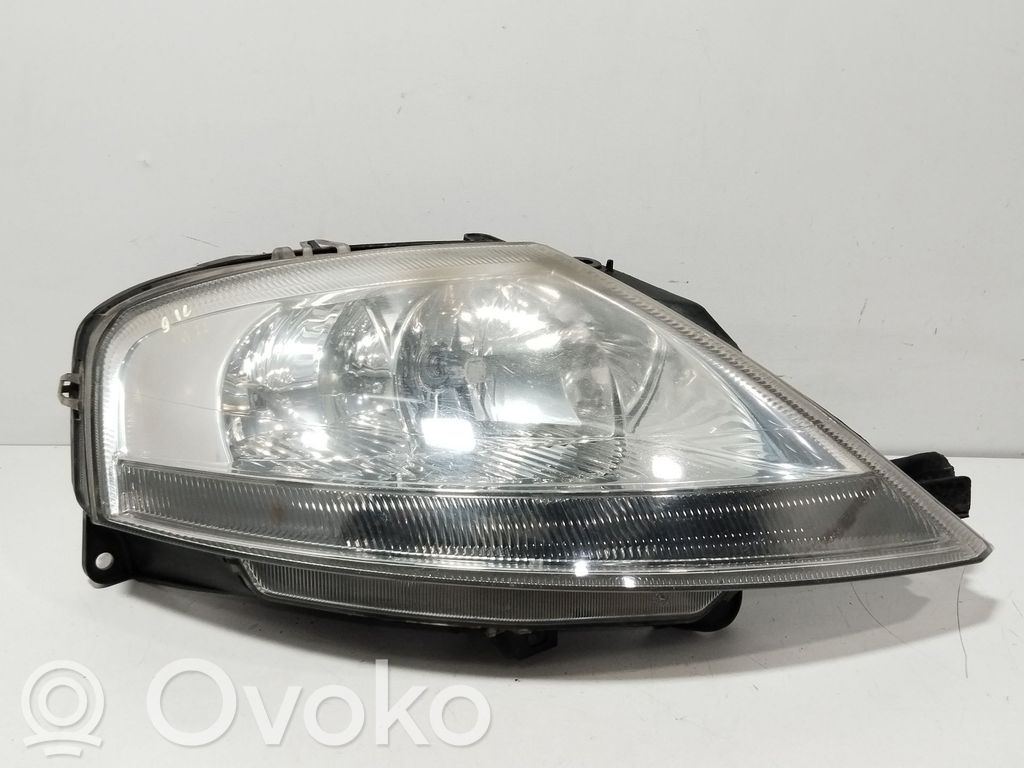 Citroen C3 Pluriel Lampa przednia