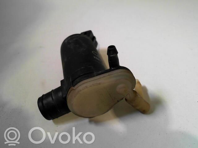 Ford Fiesta Windscreen/windshield washer pump 