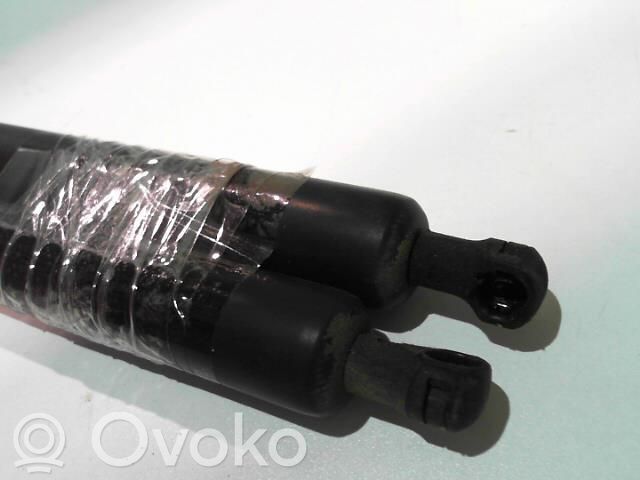 Citroen Berlingo Tailgate/trunk strut/damper 