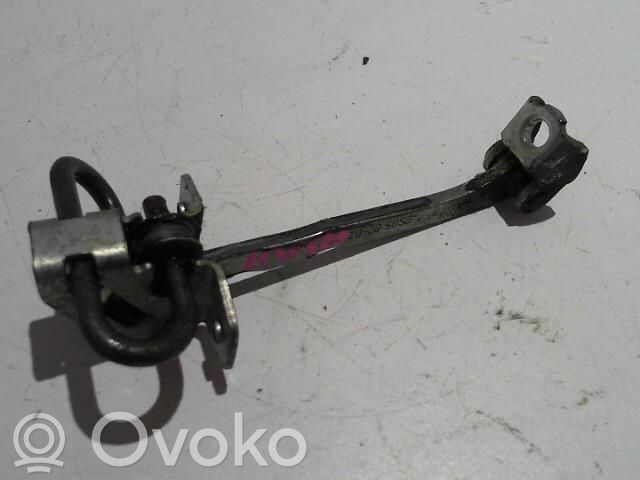 Opel Corsa C Etuoven pidätin 