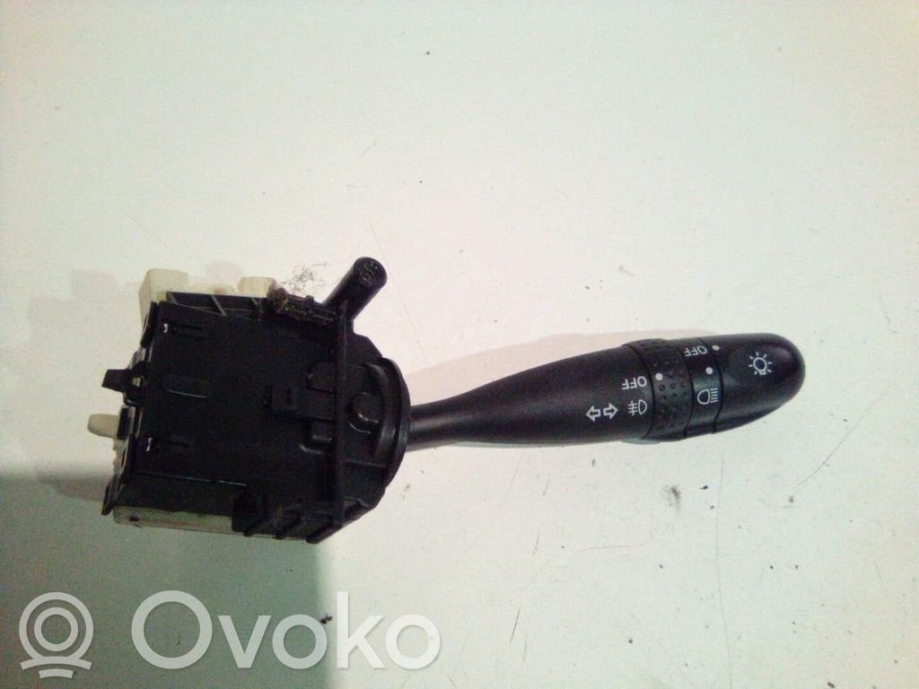 Daihatsu Trevis Palanca de intermitentes 