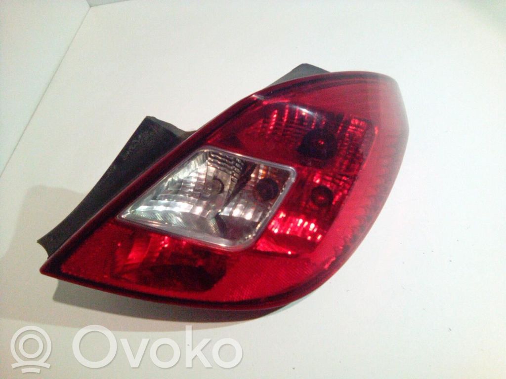 Opel Corsa D Galinis žibintas kėbule 