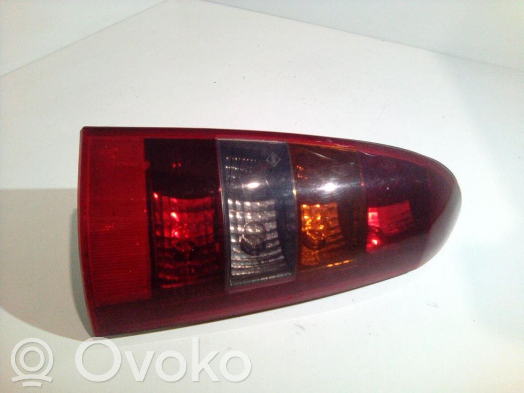 Lampa tylna   93174854