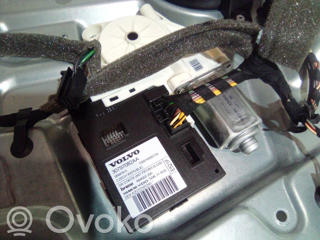 Volvo S40 Elektryczny podnośnik szyby drzwi przednich 