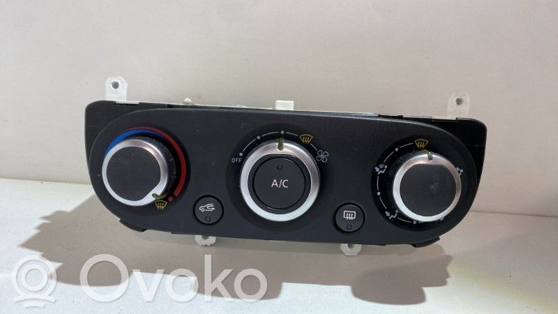 Renault Clio IV Climate control unit 