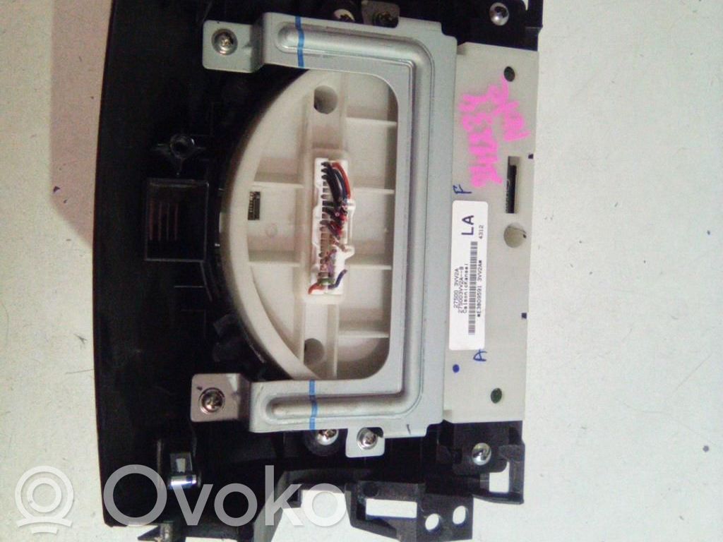 Nissan Note (E12) Climate control unit 