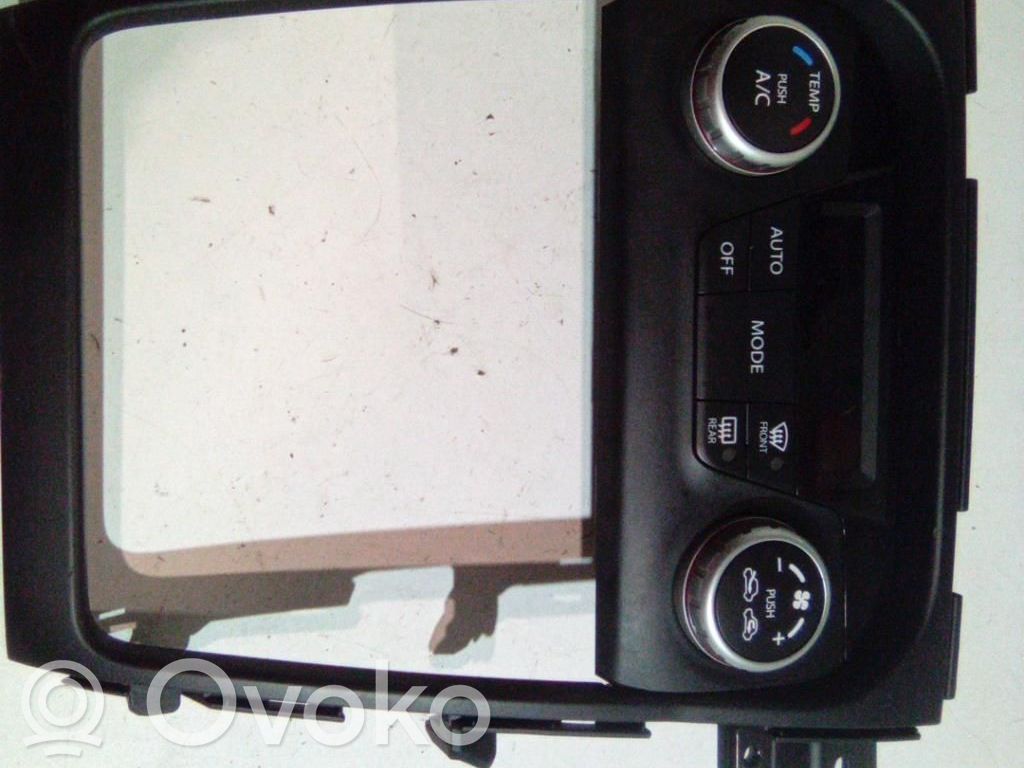Panel klimatyzacji   3951055L00GUA,3951055L00GUA