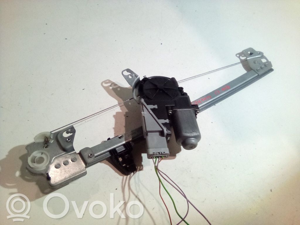 Citroen C3 Elektryczny podnośnik szyby drzwi przednich 