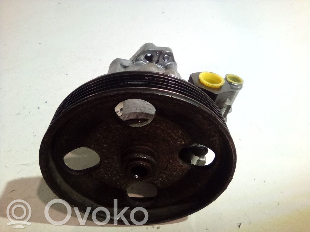 Peugeot 807 Power steering pump 