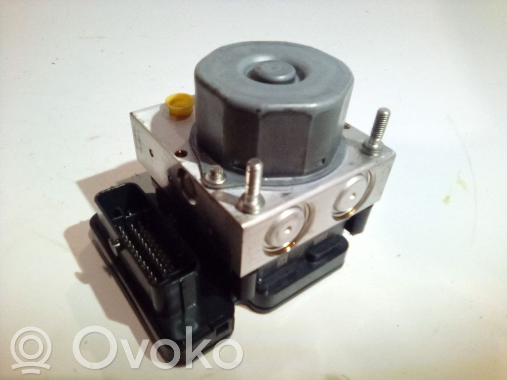 Renault Captur ABS bloks 