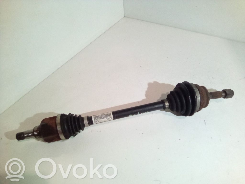 Peugeot 2008 I Front driveshaft 
