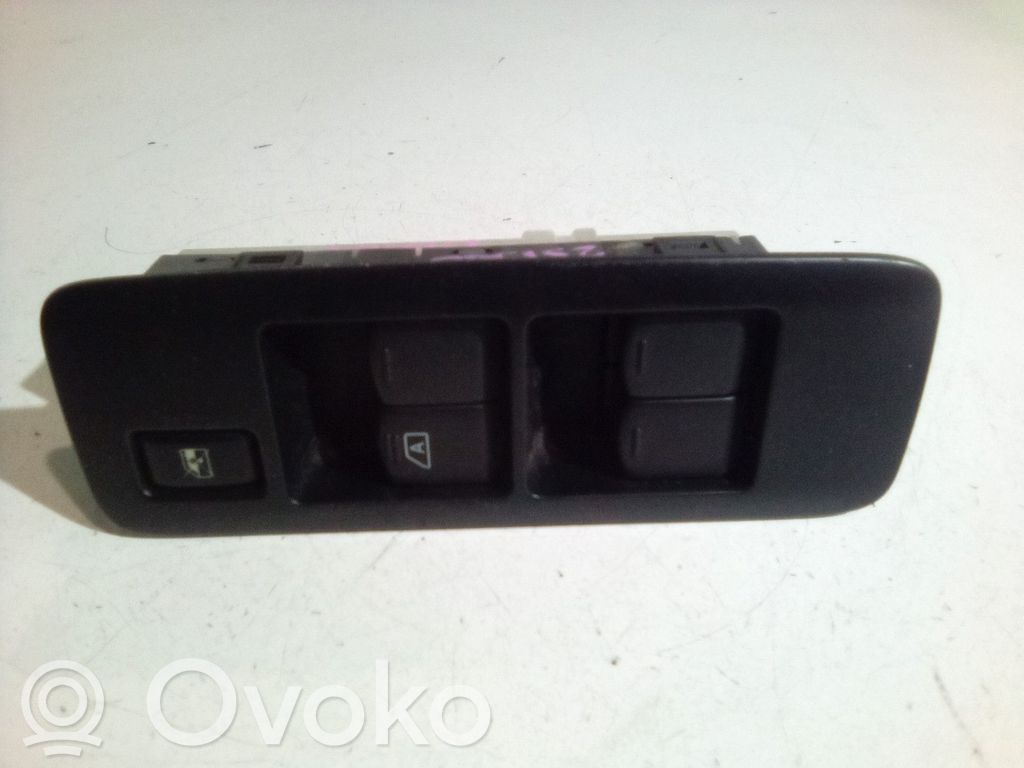Nissan Qashqai Electric window control switch 
