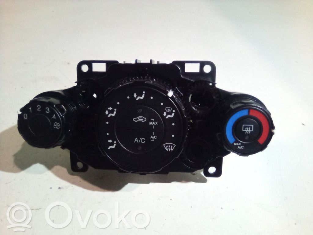 Ford Fiesta Climate control unit 