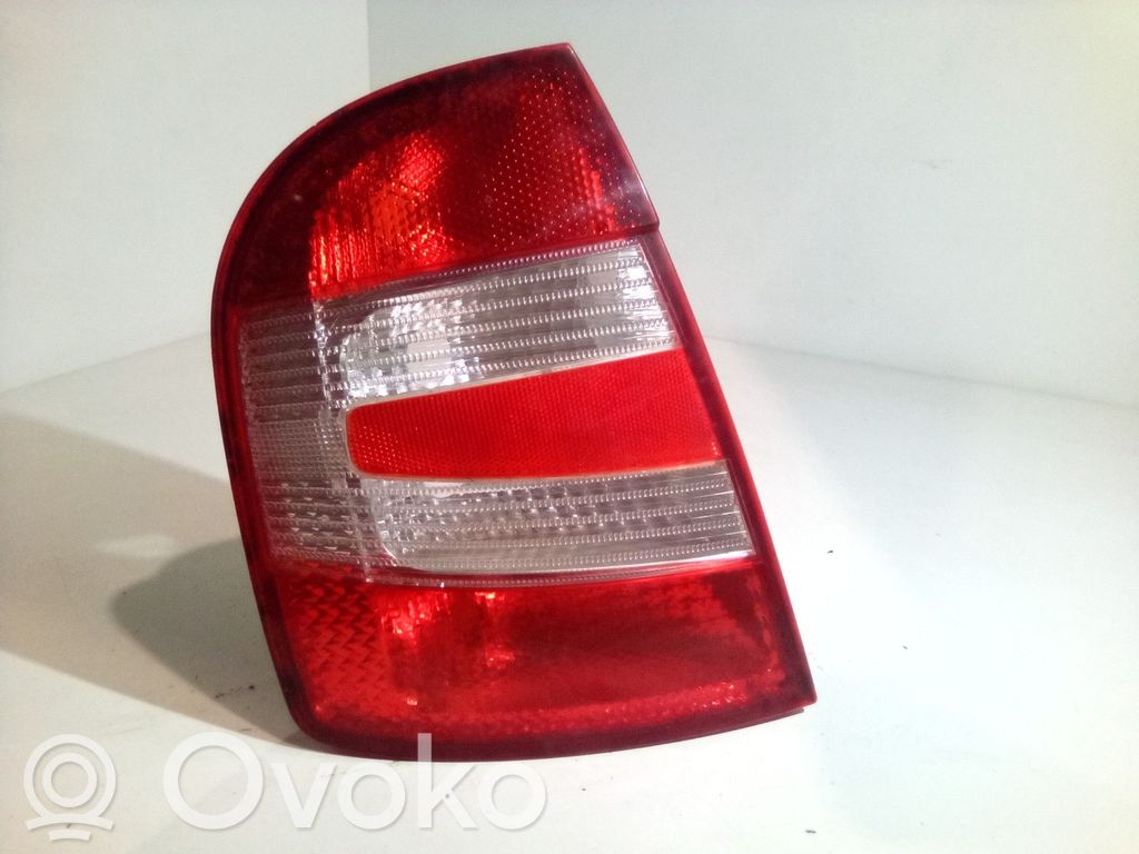 Skoda Fabia Mk1 (6Y) Lampă spate în caroserie 