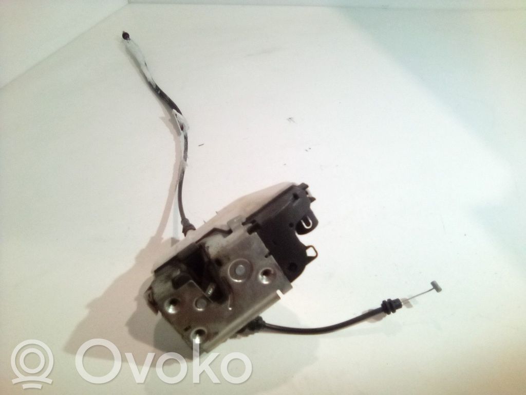 Citroen C2 Priekšpusē slēdzene 