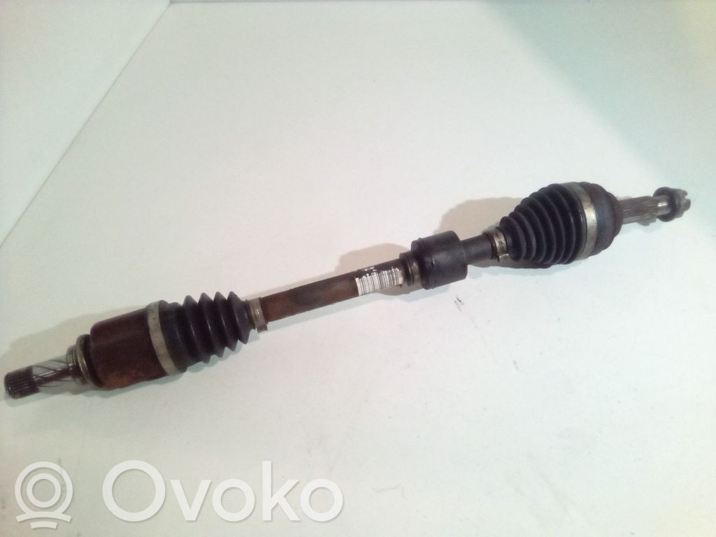 Renault Clio IV Front driveshaft 