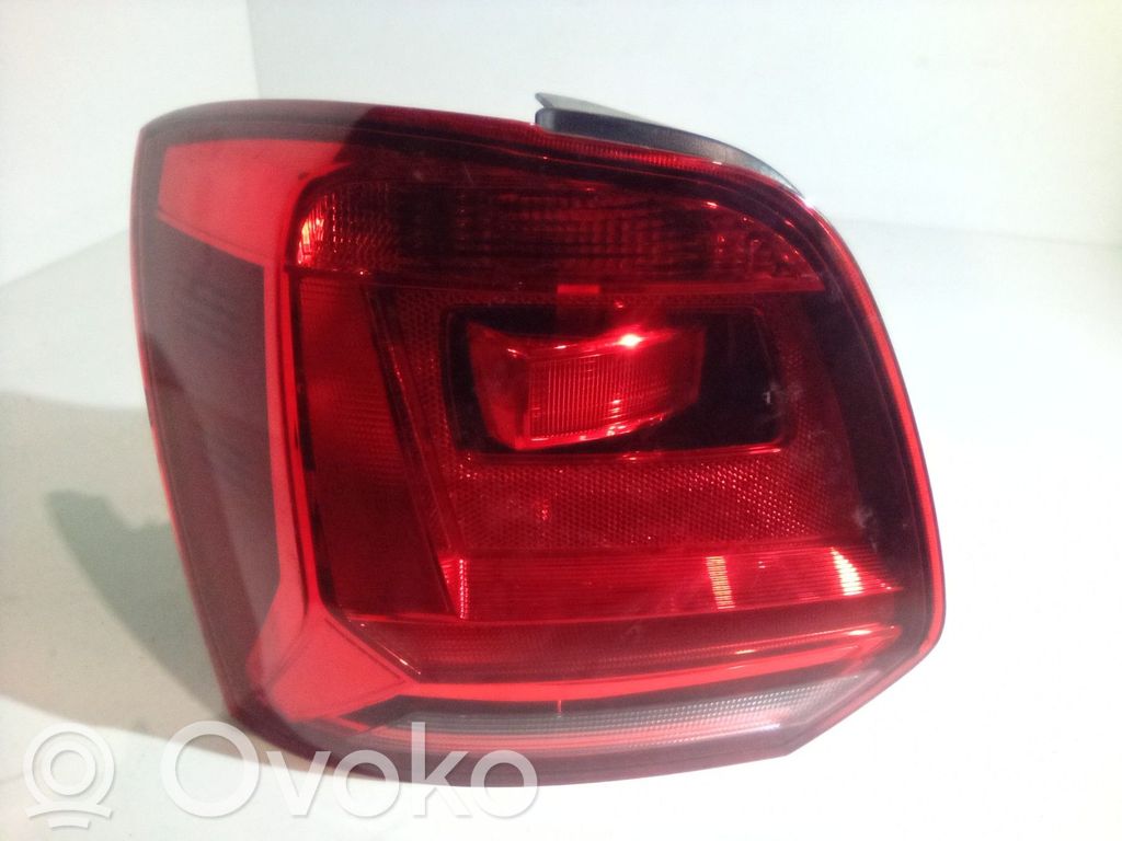 Volkswagen Polo V 6R Lampa tylna 