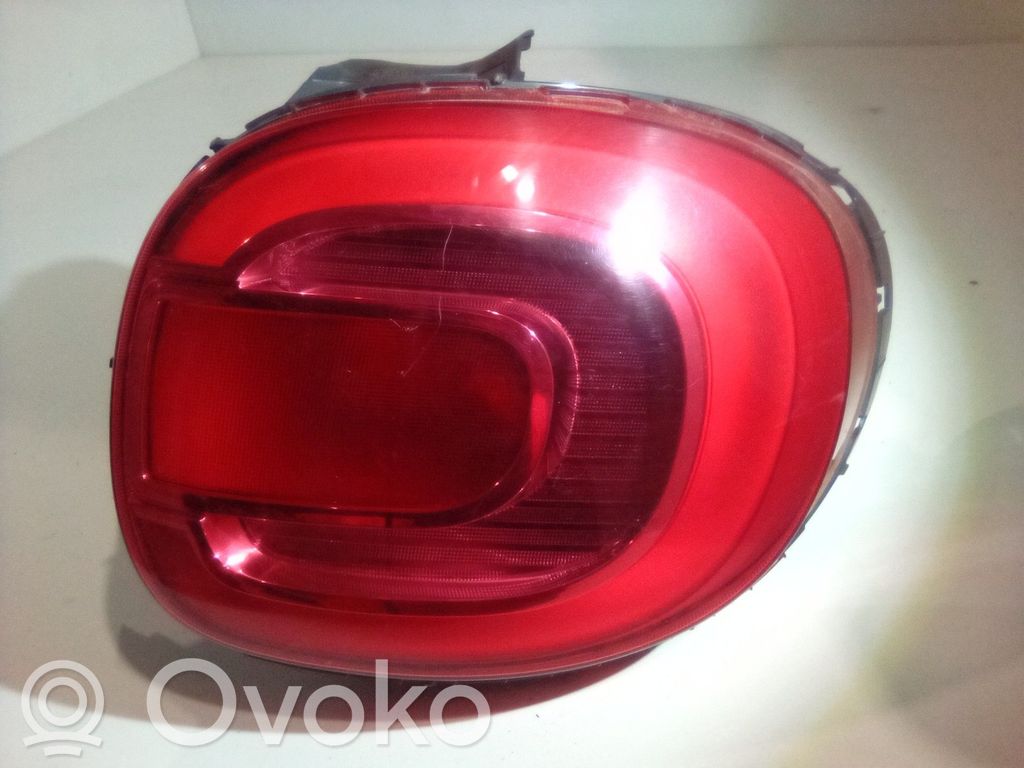 Fiat 500L Lampă spate în caroserie 