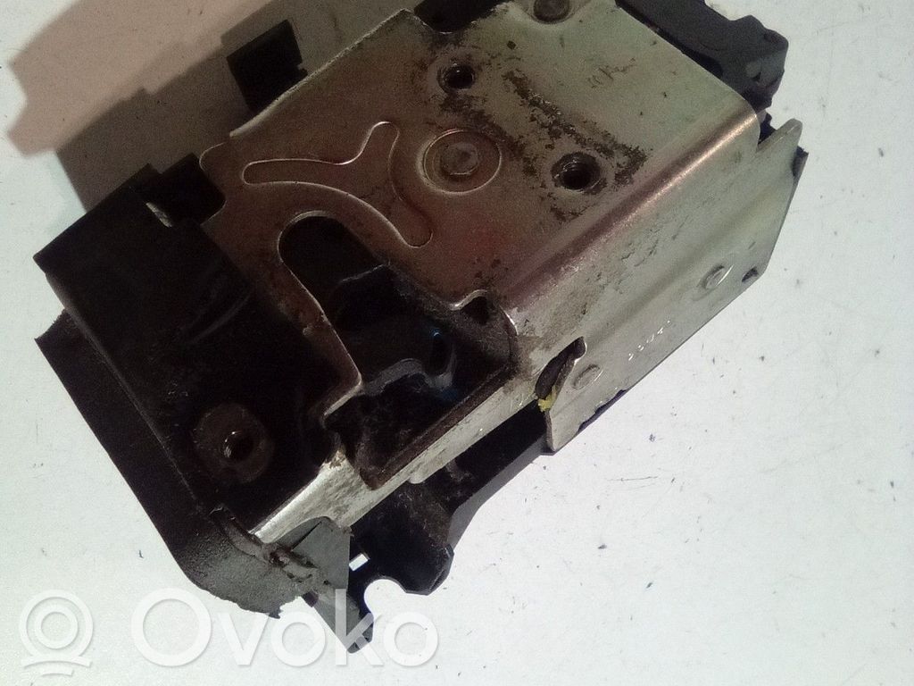 Ford Fiesta Serratura portiera anteriore 