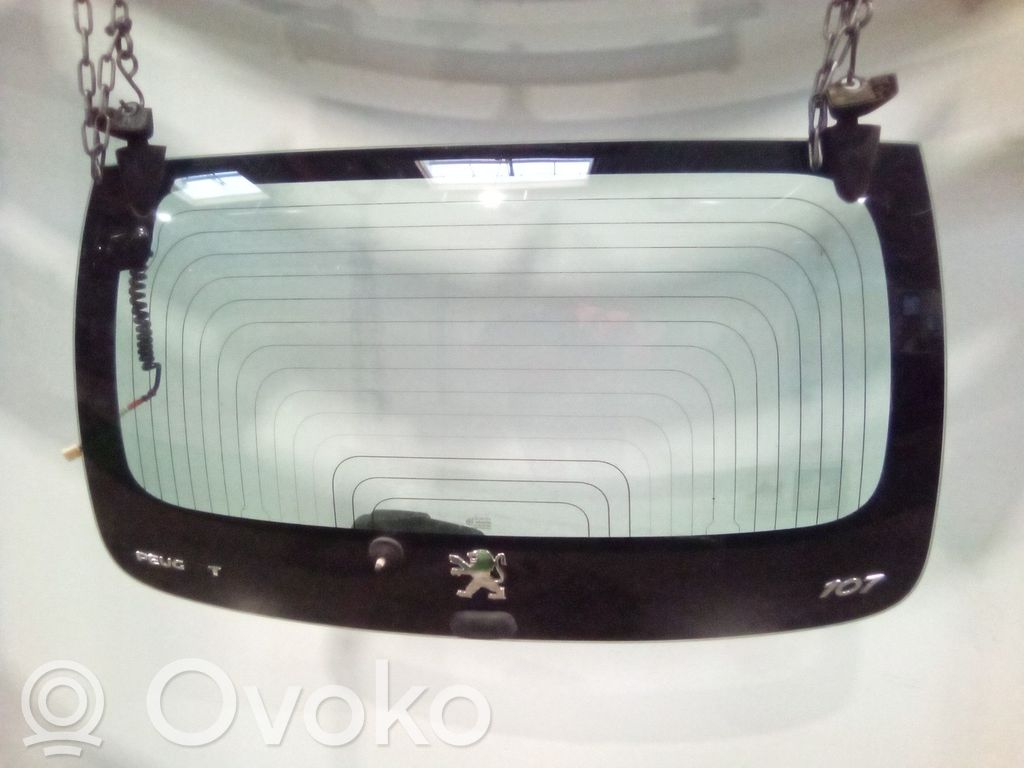 Peugeot 107 Rear windscreen/windshield window 