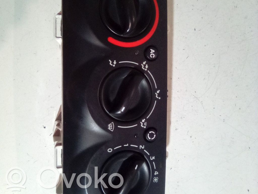 Renault Clio II Climate control unit 