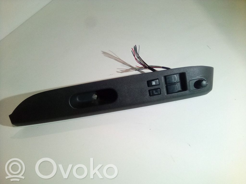 Suzuki Splash Electric window control switch 