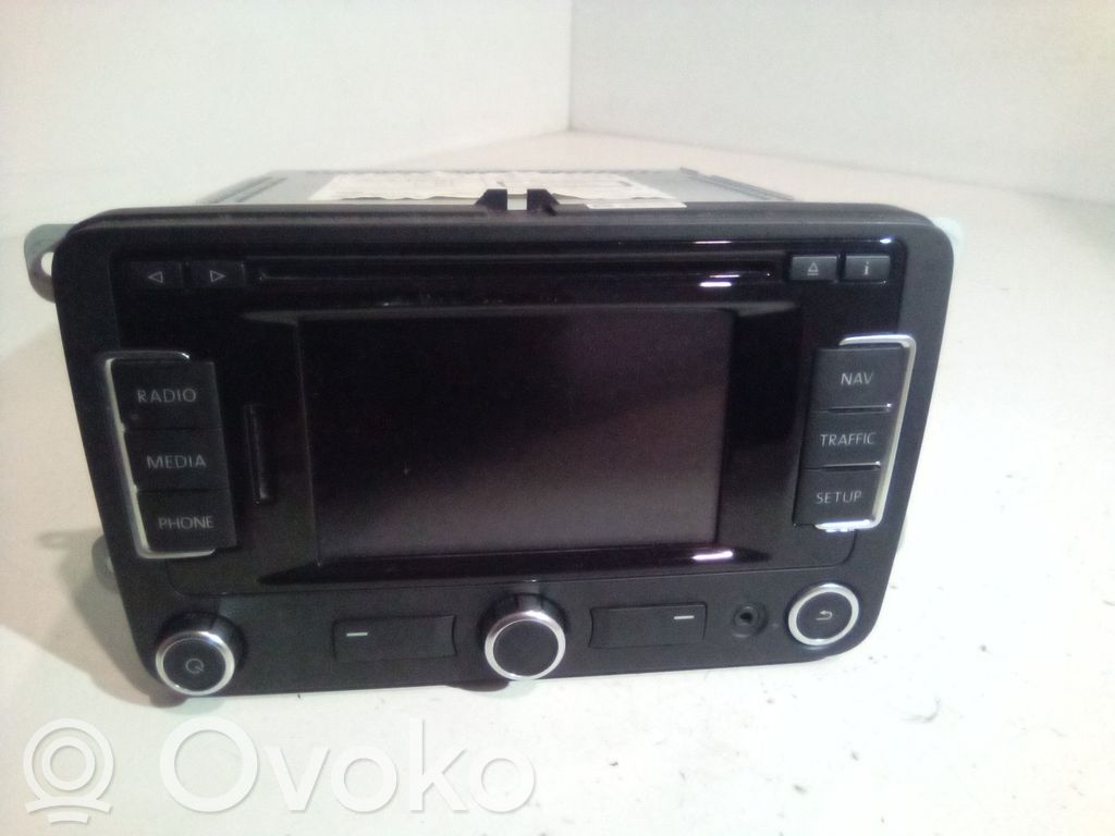 Volkswagen Touran II Panel / Radioodtwarzacz CD/DVD/GPS 