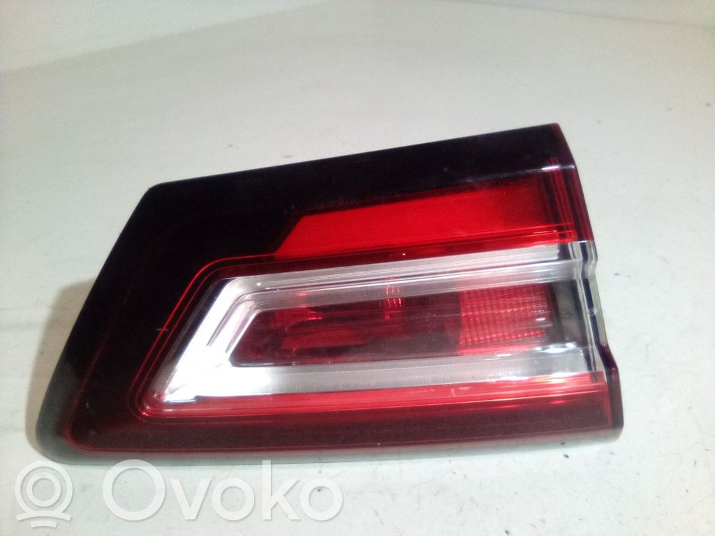 Renault Clio IV Takaluukun takavalot 