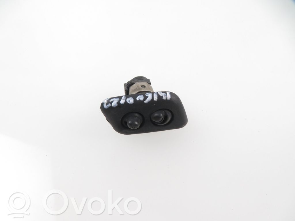 Headlight washer spray nozzle