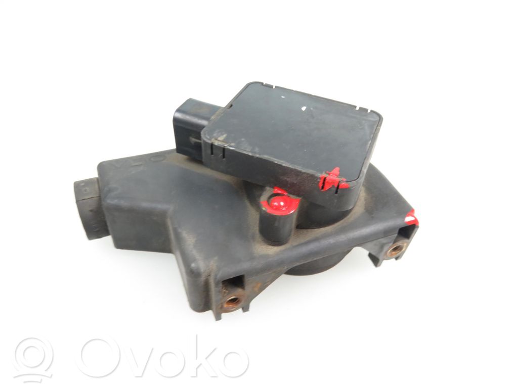 Accelerator throttle pedal