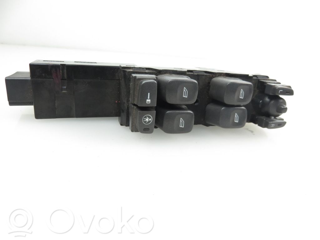 Electric window control switch   8622039,8622039