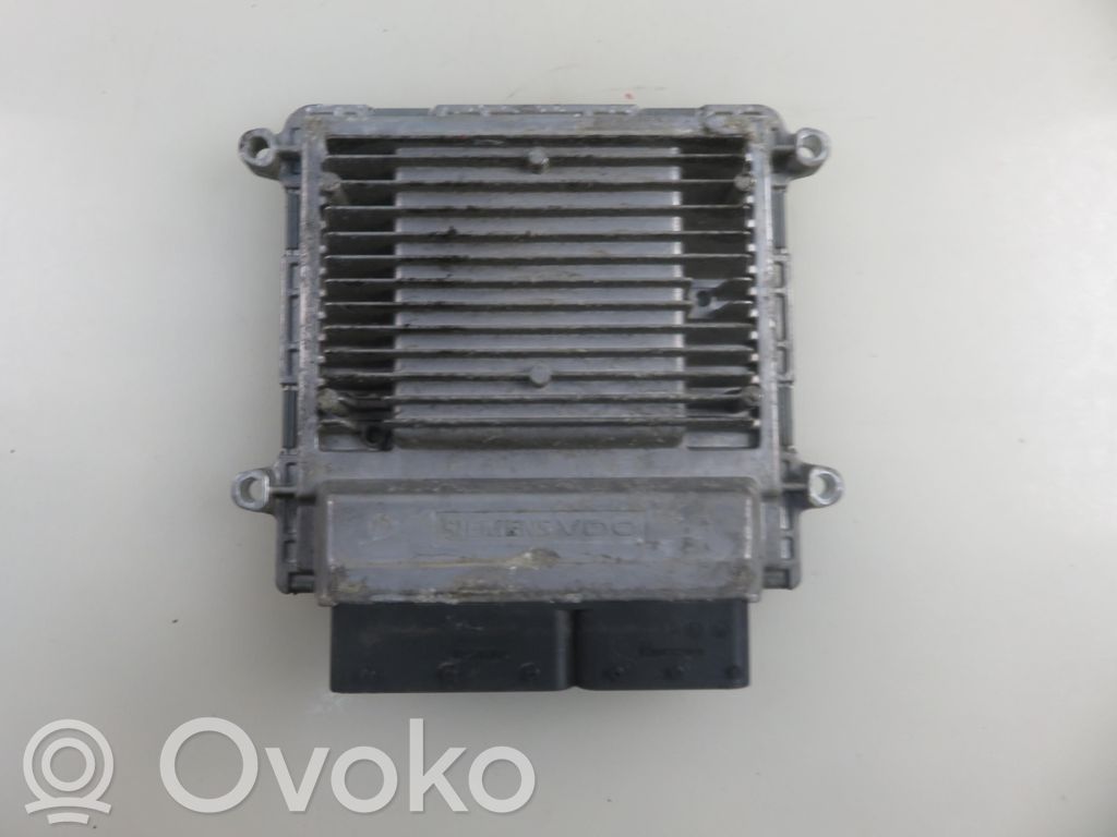 Engine control unit/module   P68000130AE,P68000130AE