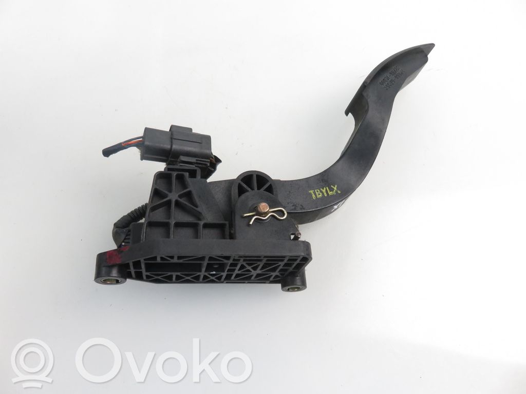 Akceleratoriaus pedalas   327261C800,327261C800