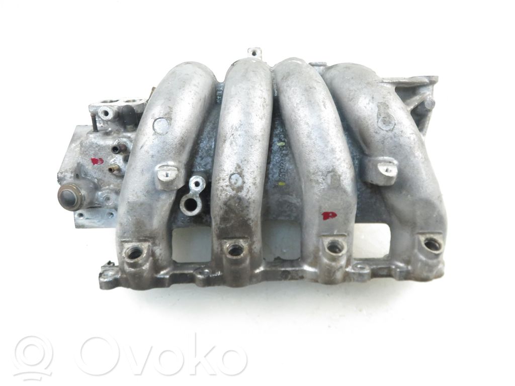 Volvo S40, V40 Colector de admisión 