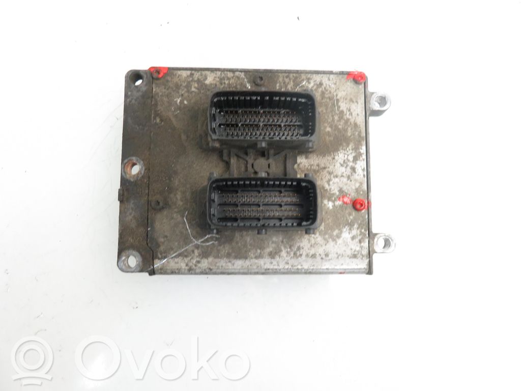 Opel Vectra C Engine control unit/module 