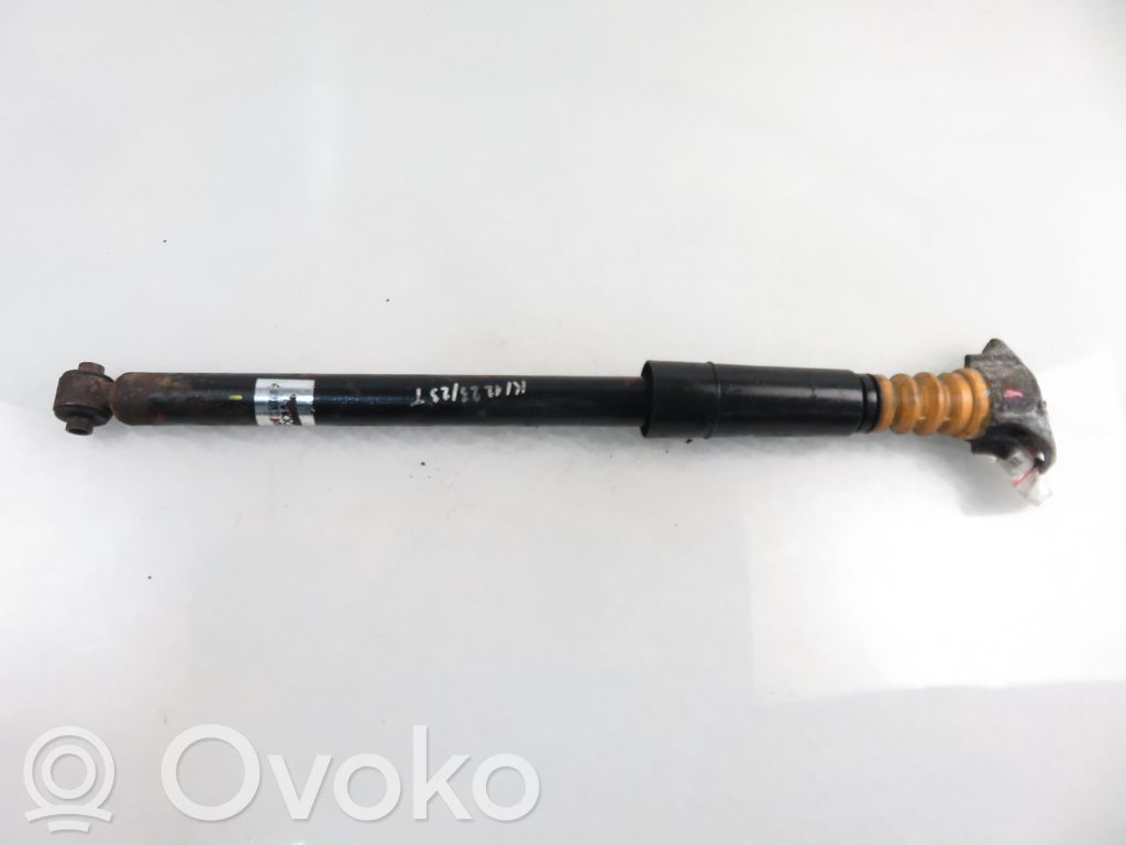 Mazda 3 I Takaiskunvaimennin 