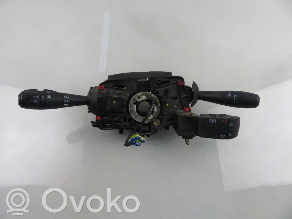 Rokturu komplekts   681728631R,681728631R