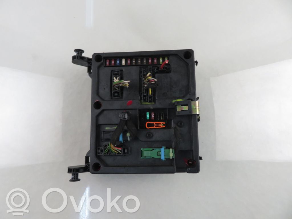 Volkswagen Sharan Central body control module 
