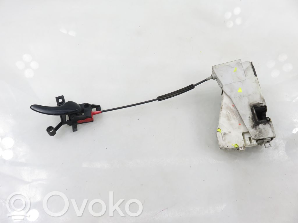 Priekšpusē slēdzene   93BG220A20DD,93BG220A20DD
