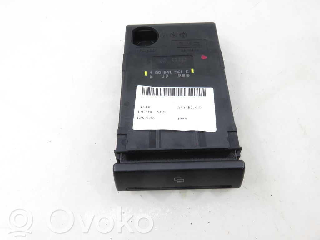 Daiktadėžė   4B0941561C,4B0941561C