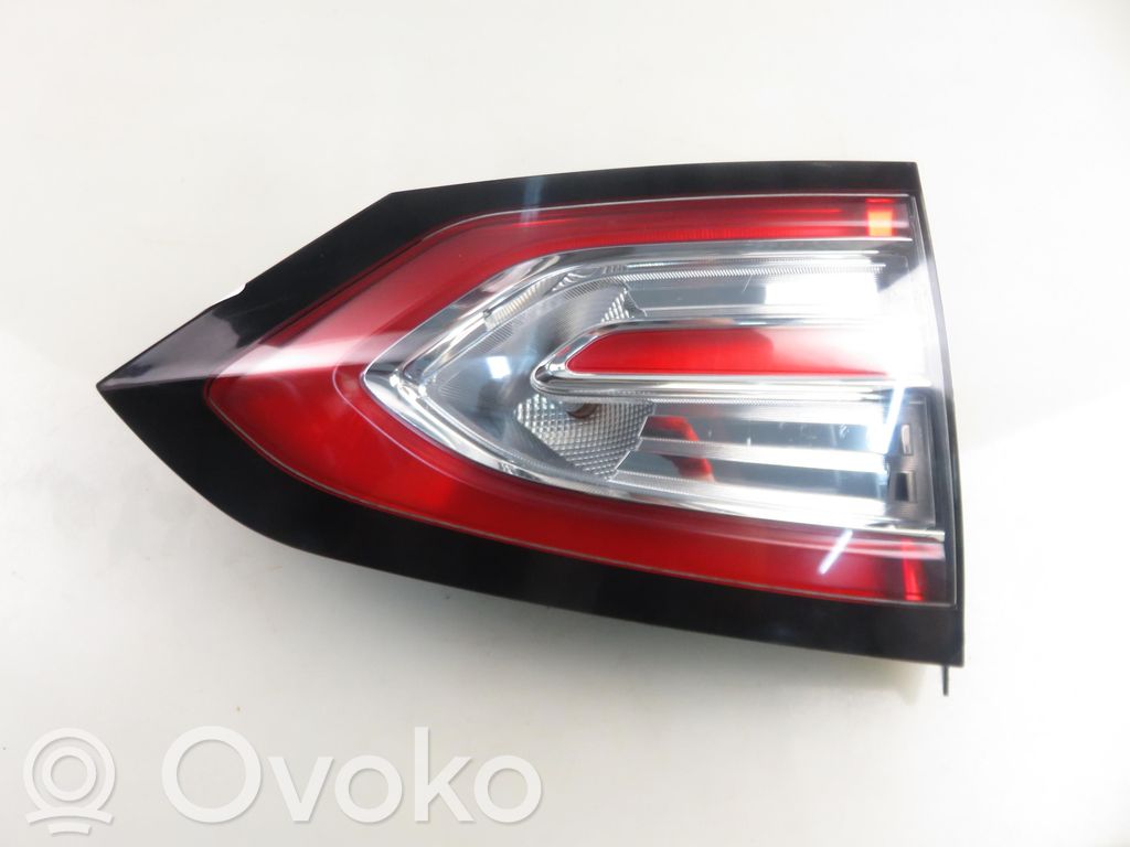 Rear/tail lights   EM2B13A603AF,EM2B13A603AF