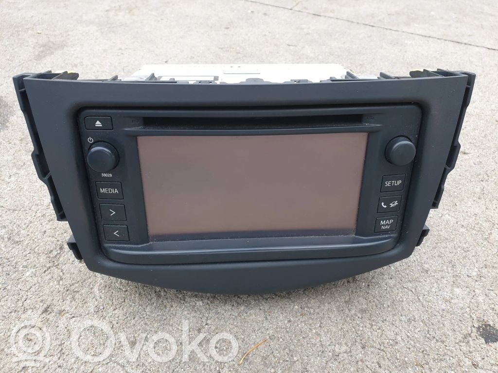 Toyota RAV 4 (XA30) Radio/CD/DVD/GPS head unit 