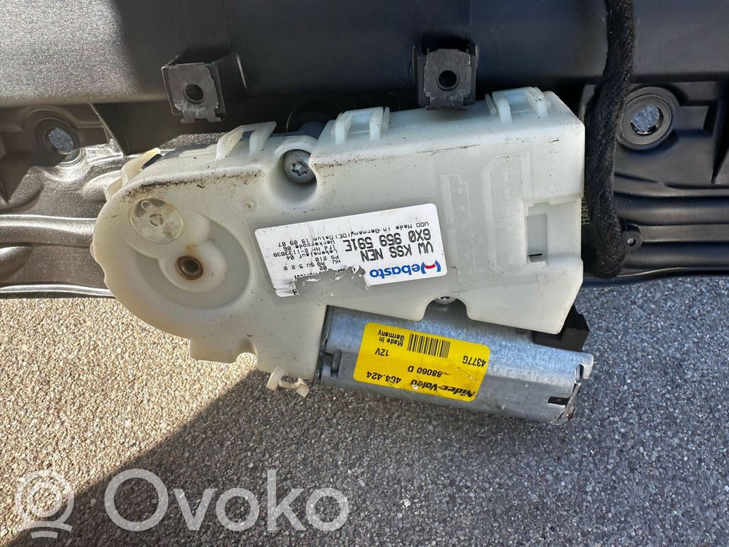 Skoda Octavia Mk1 (1U) Silniczek szyberdachu 